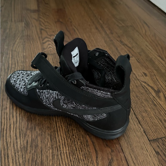 Women’s Nike Lunar Force 1 Flyknit workboot - Picture 5 of 11